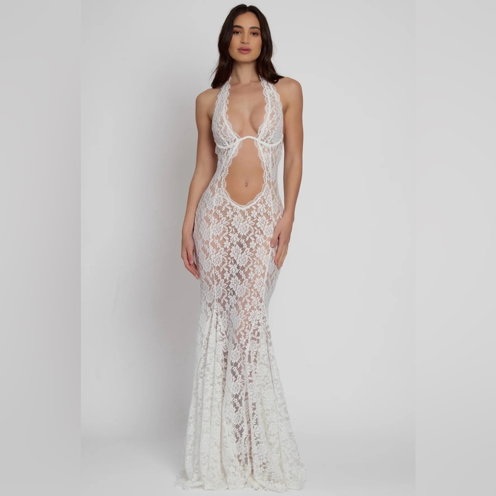 LEAU SALTAIR LACE MAXI DRESS